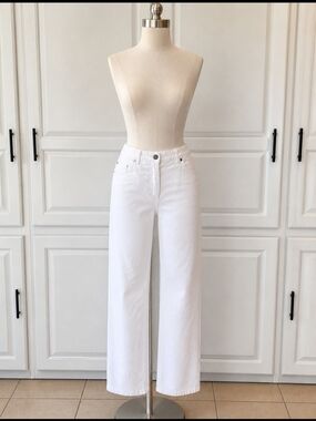 Ruby Rd. Petite White Straight Leg High-Rise Jeans Elasticized Waist